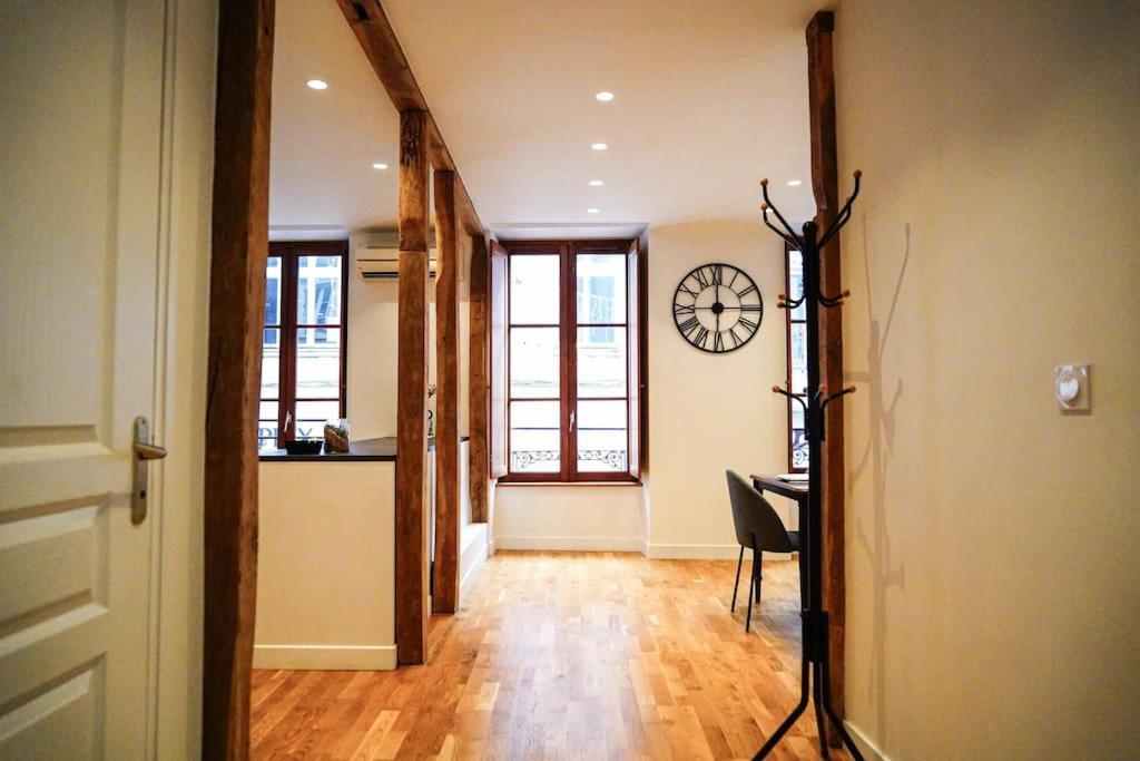 Appartement Le Rive Hugo • Elegance & Art De Vivre à Châteauroux Extérieur photo