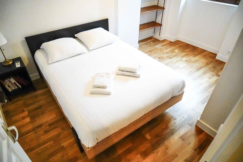 Appartement Le Rive Hugo • Elegance & Art De Vivre à Châteauroux Extérieur photo
